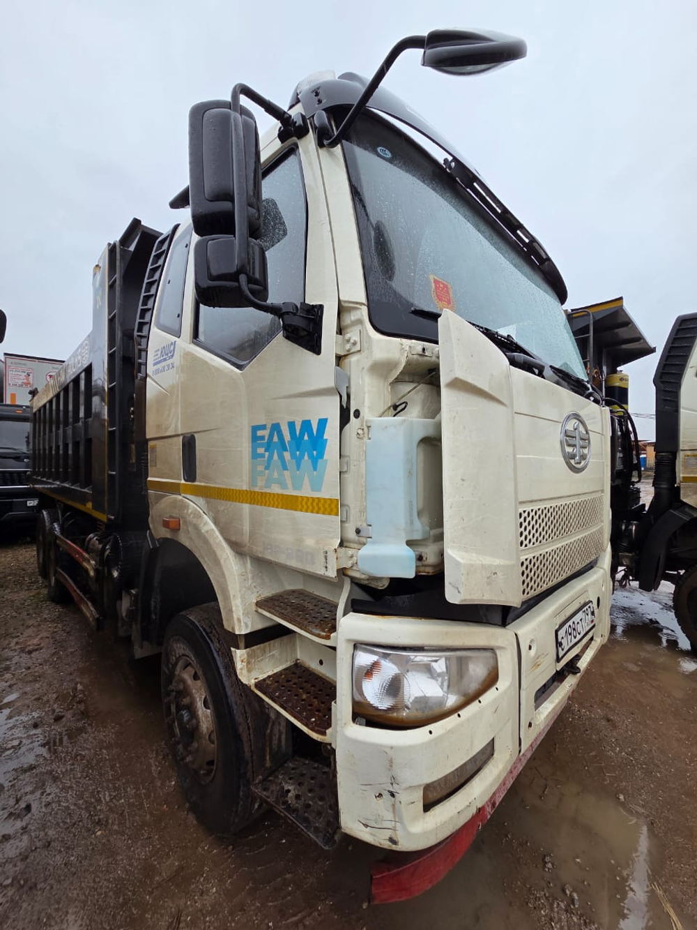 FAW J6 6x4 Самосвал СА3250Р66K24T1E5 (Дизельный, 11,1 л, 390 л.с., МТ)
