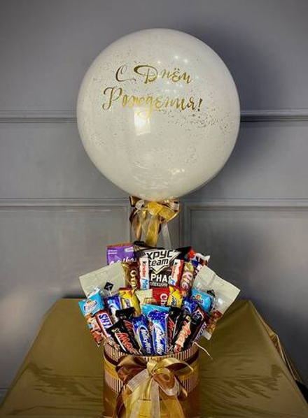 Корзина со сладостями и снеками "Любимому"