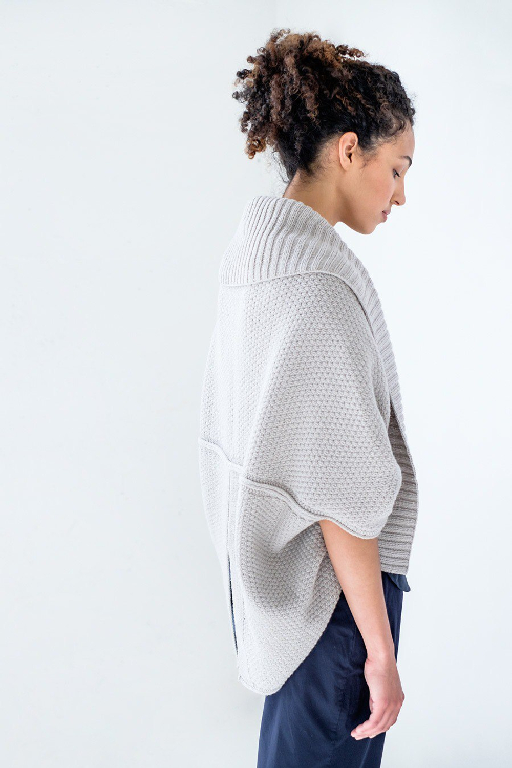 Трансформирующийся кардиган-кокон