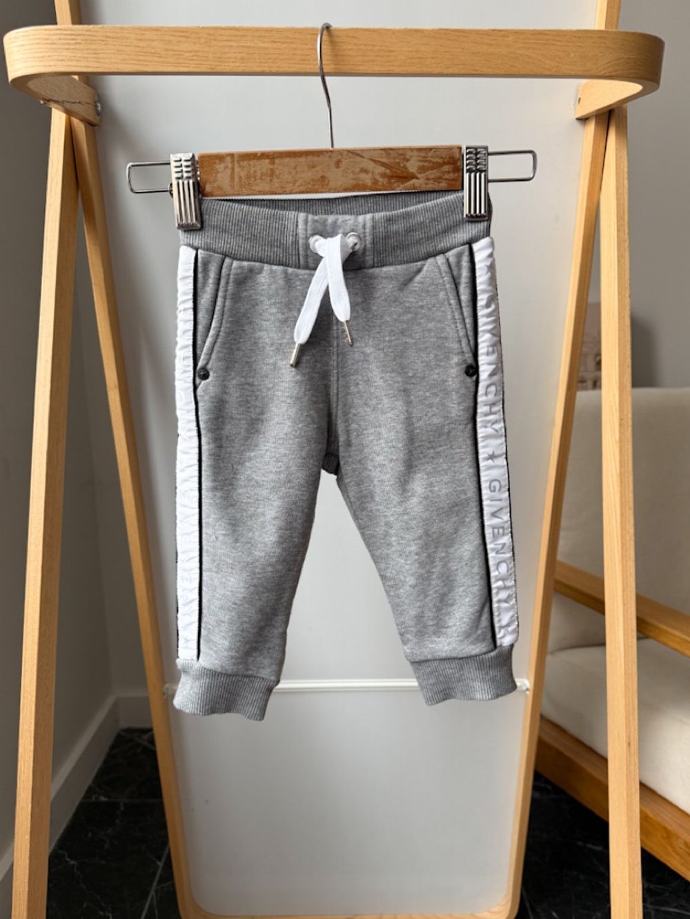 Костюм Givenchy, 74