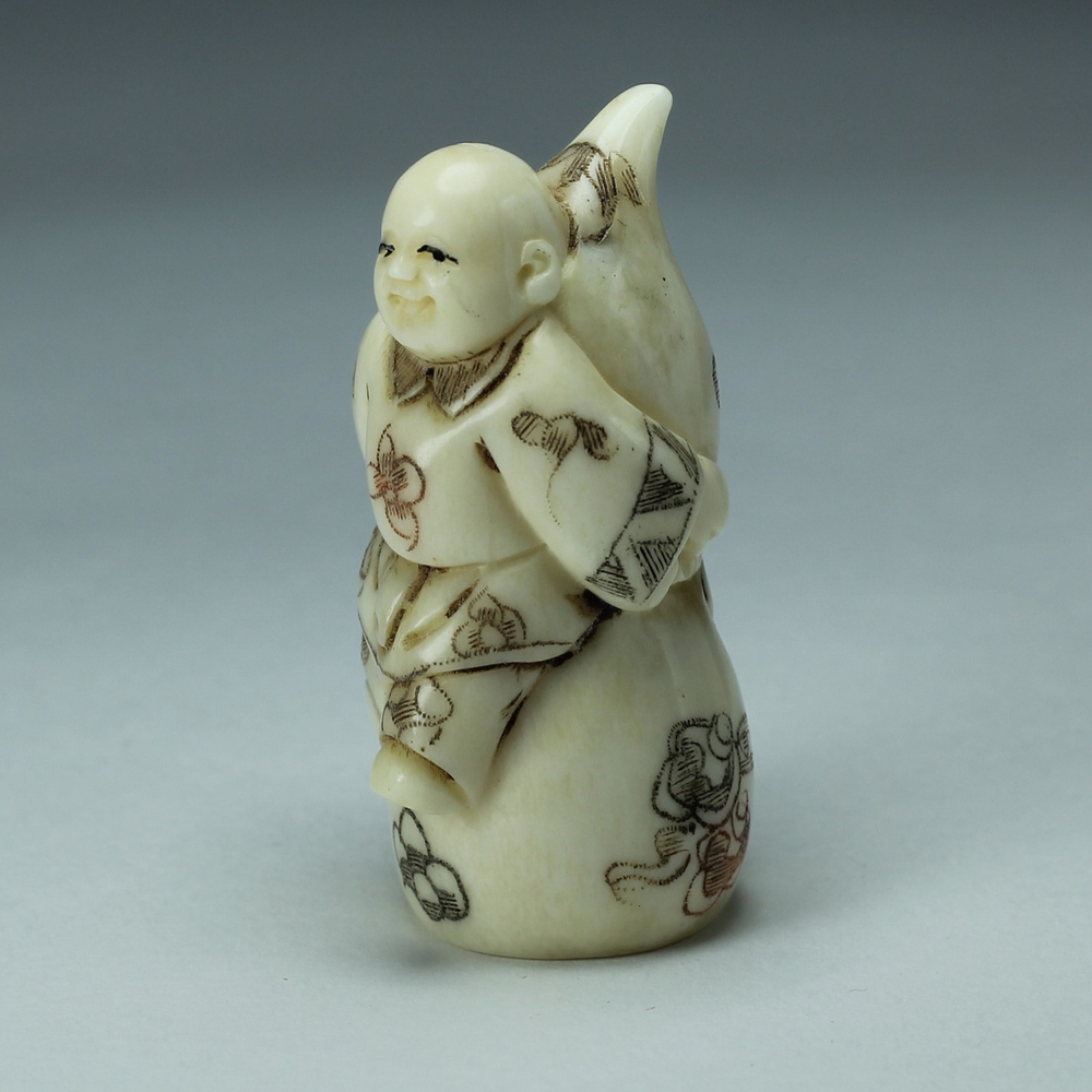 Нэцкэ Ребенок Карако на тыкве горлянке