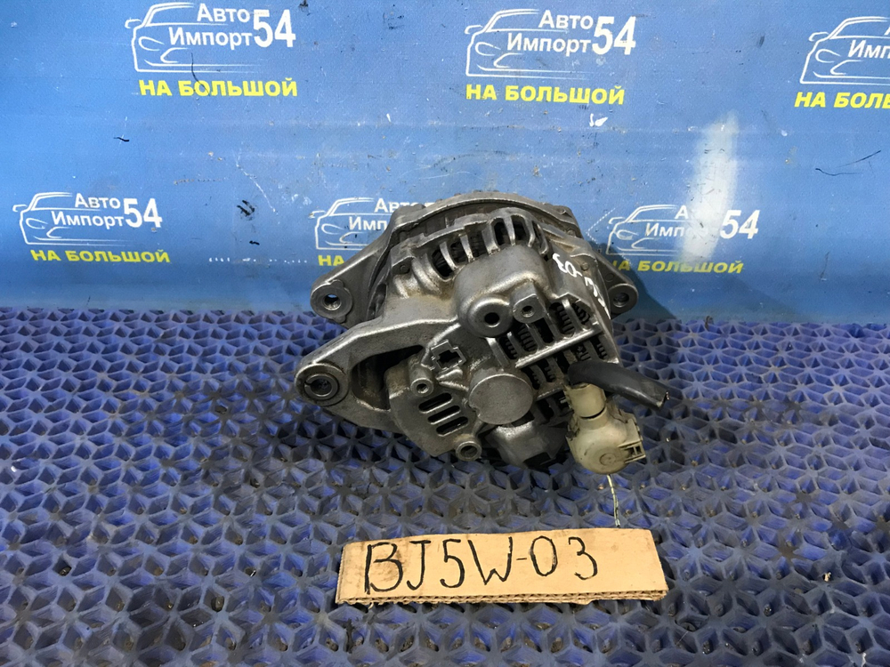 Генератор MAZDA FAMILIA 2001