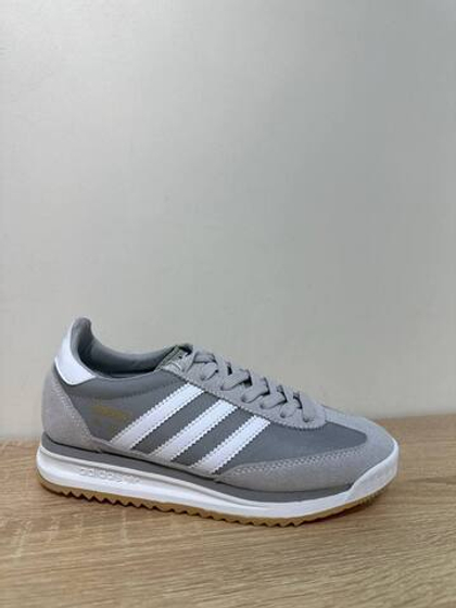 Кроссовки из натуральной замши