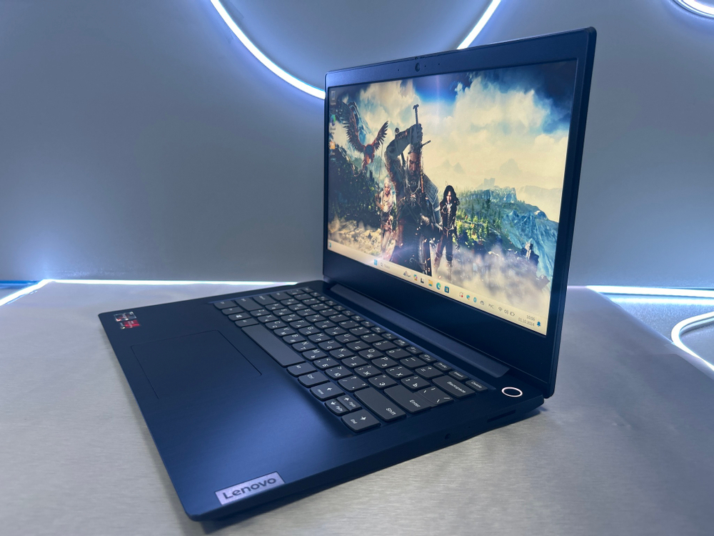 Ноутбук Lenovo IdeaPad 3 14ADA05 (81W000FXRU) 14.0"/AMD Ryzen 5 3500U/RAM 8GB/SSD 256GB/AMD Radeon Vega 8/1920*1080/TN/Windows 11/Подсветка кл-ры: нет/синий