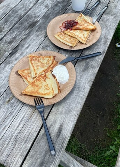 Блины 6 шт со сметаной и вареньем