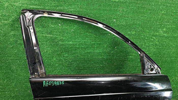 Дверь передняя правая Audi Q3 1 8U (2011-2018)