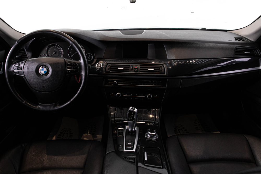BMW 5-Series, 2016 год