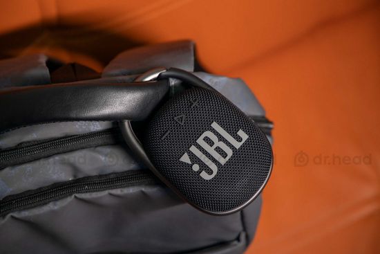 Портативная колонка JBL Clip 4 Black
