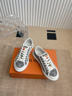 Louis Vuitton Lagoon Sneaker