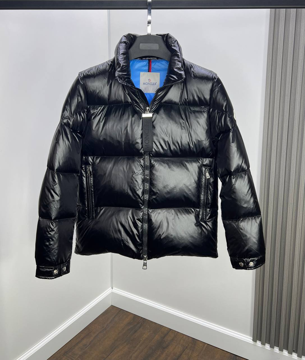 Пуховик Moncler