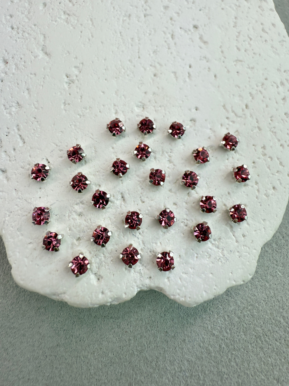 Шатоны 4 мм, Роза в серебре, 25 шт