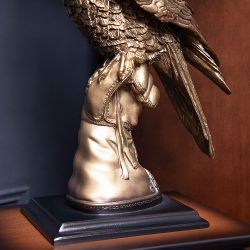 Настольная лампа с бюро Соколиная охота с абажуром Тюссо Рубивайн