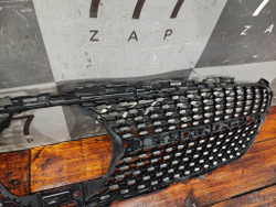 Решетка радиатора Mercedes E-Class (W213) 20-нв Б/У Оригинал A2138886400