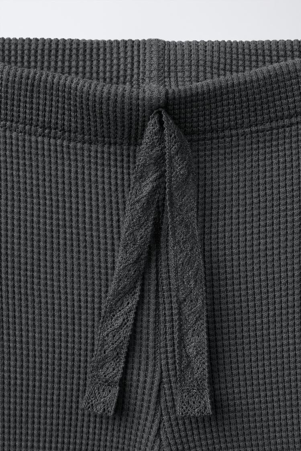 ZARA КОМПЛЕКТ ИЗ ТОЛСТОВКИ С БАНТИКАМИ И ВАФЕЛЬНЫХ ЛЕГГИНСОВ, АНТРАЦИТОВО-СЕРЫЙ