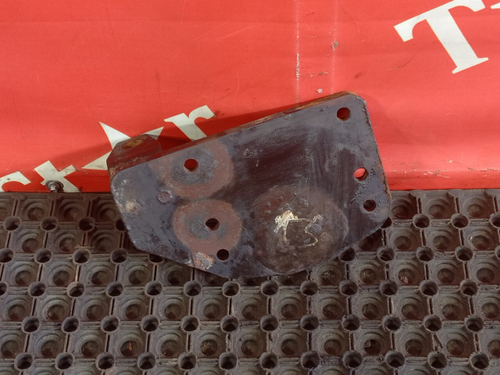 Кронштейн пневморессоры левый