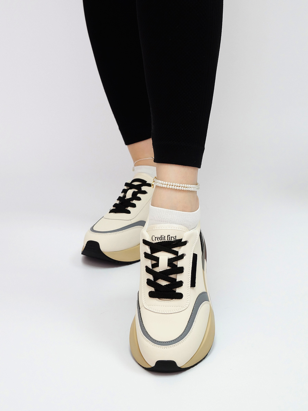 Кроссовки женские демисезонные