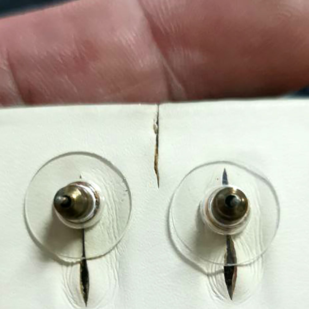 Пусеты "Тривис" жемчуг белый