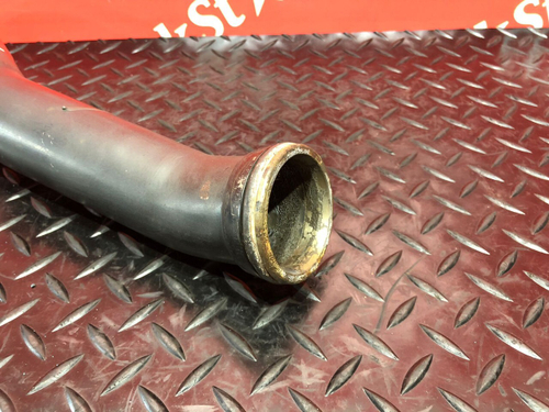 Патрубок системы охлаждения