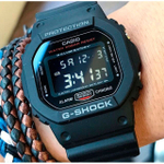 Мужские  наручные часы Casio G-Shock DW-5600HR-1