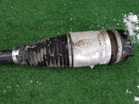 Стойка пневматическая левая Jeep Grand Cherokee WK2 (2013-2022)