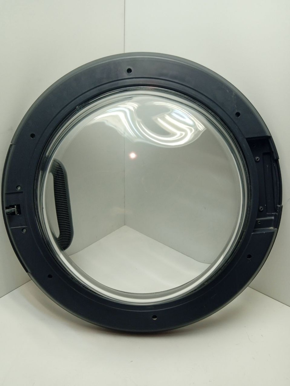 VMUF 501 B кт4 Люк стиральной машины Hotpoint-Ariston C00299562 б/у