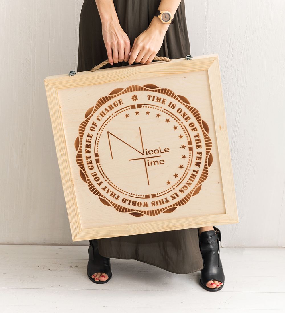 Салют SLT-114 Часы интерьерные «BLACK»