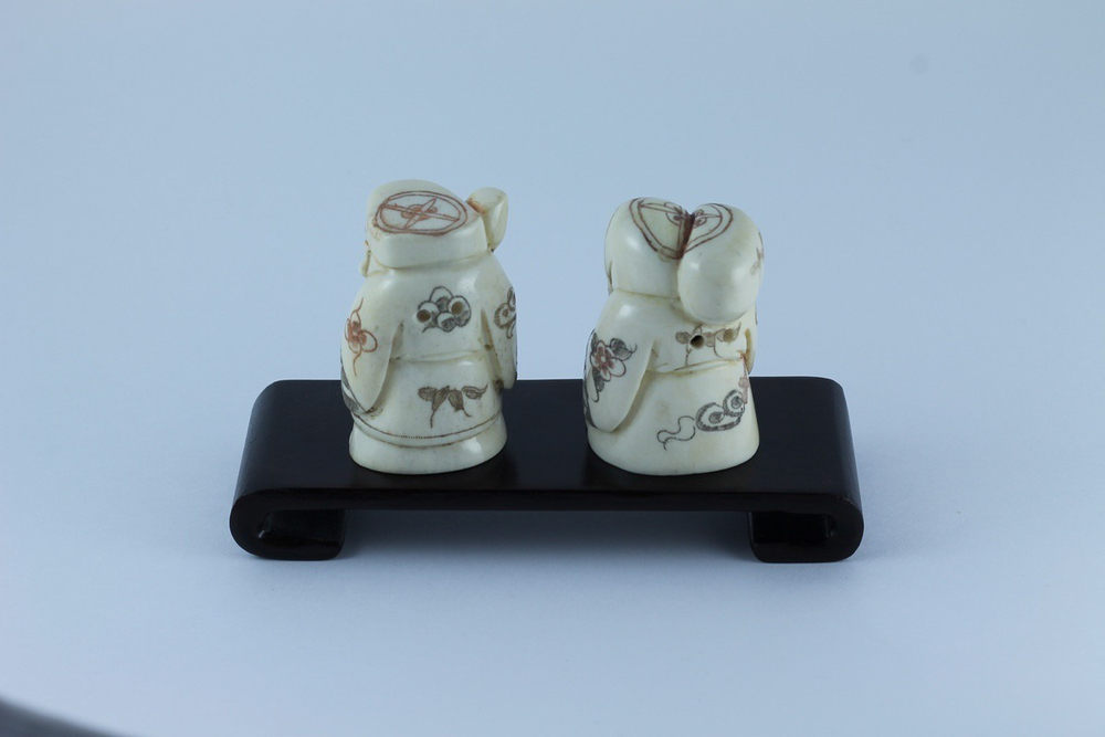 Сет нэцкэ Дзюродзин и Фукурокудзю на подставке