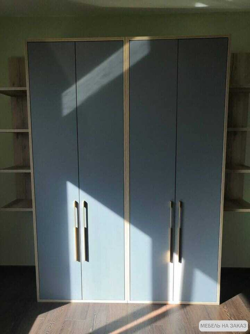 Распашной шкаф по индивидуальному ппоекту