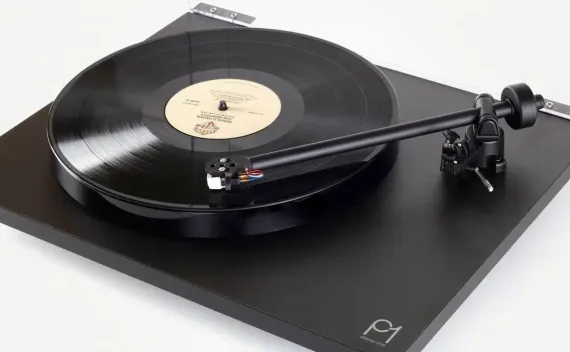 Rega Planar 1 Matte Black