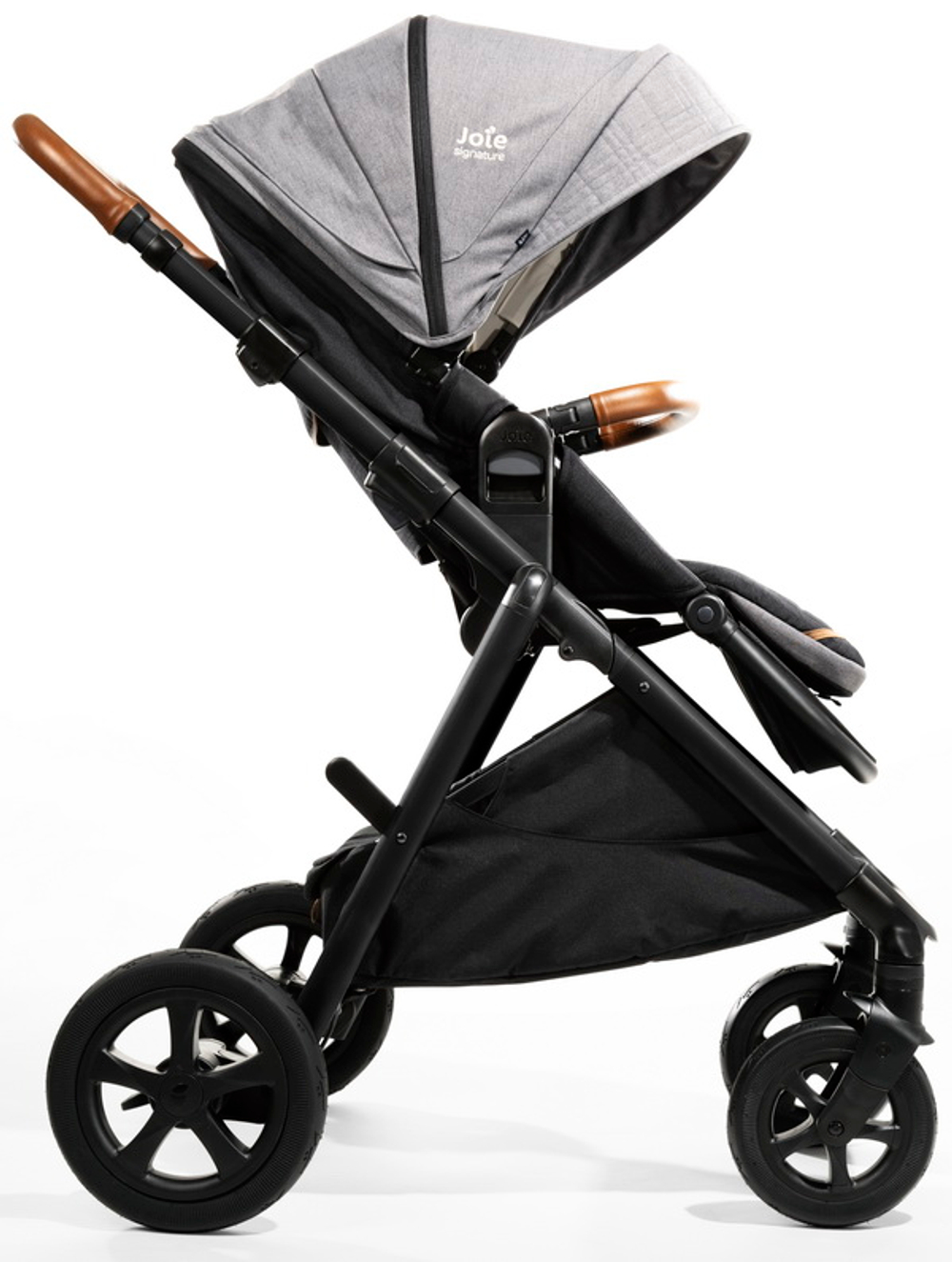 Детская прогулочная коляска Joie Aeria Carbon