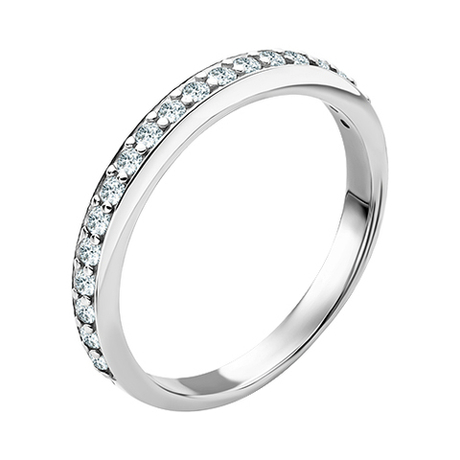 Кольцо из серебра с фианитами