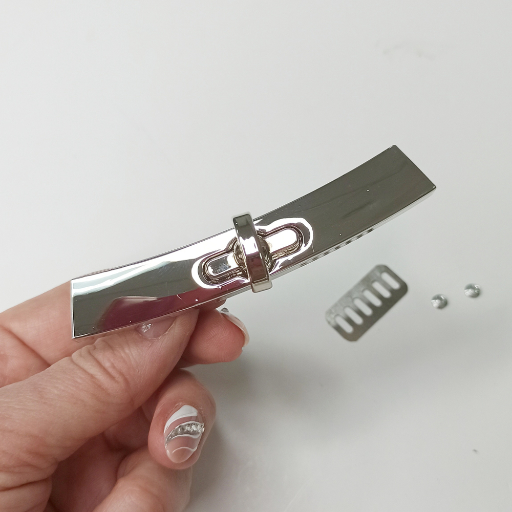 Замок вертушка на винтах 90*15 Серебро