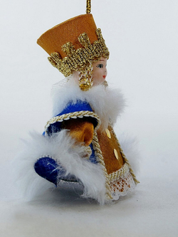 Кукла-подвеска Боярыня в зимнем одеянии