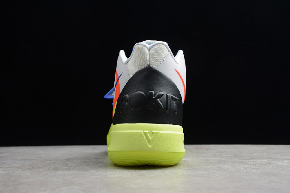 Nike Kyrie 5 Rokit