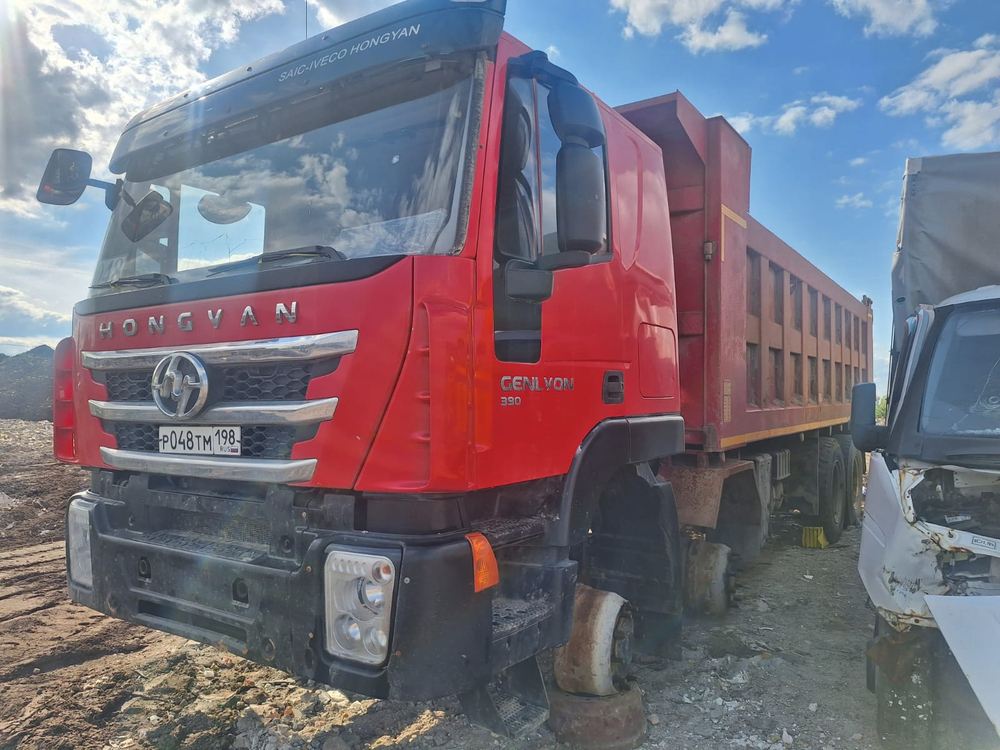 HONGYAN 908 8x4 Самосвал CQ3406HV39 (Дизельный, 8,7 л, 387 л.с., МТ)