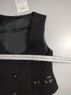 Школьная форма Наташа классическая 4 предмета на 7 лет, новая