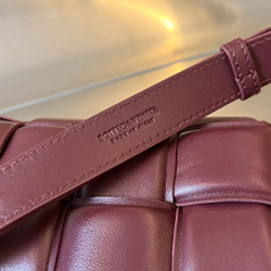 Bottega Veneta Mini Cassette 18 cm