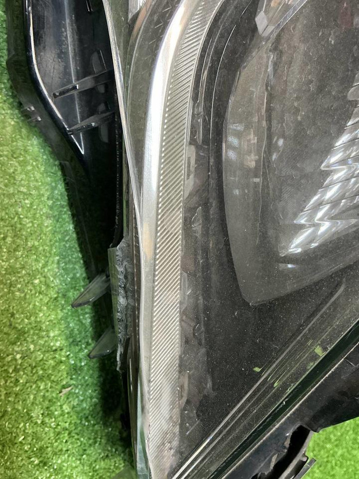 Битая Фара правая Toyota Camry xv70 (17-нв) LED