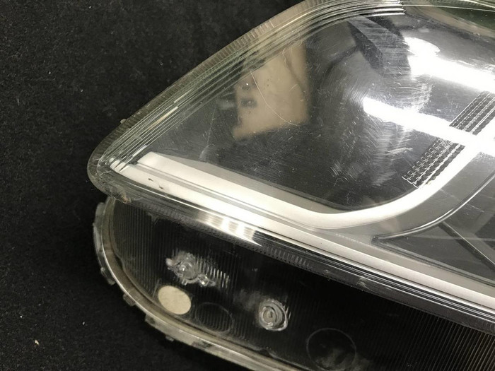 Стекло фары левое Kia Rio 4 FB (2017-2020)