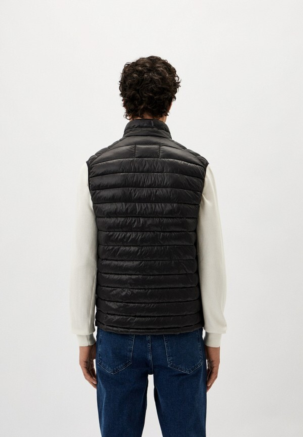 Жилет муж. KARL LAGERFELD 505023 черный лого мульти