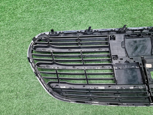 Решетка радиатора Mercedes S W223 (2020-н.в.)