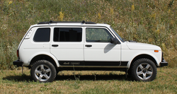 Рейлинги чёрные для Нива 4x4/Легенд (5 дв)