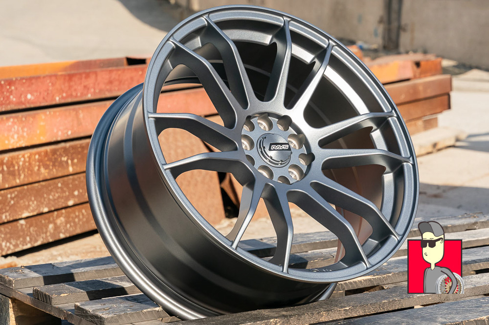 Комплект дисков RAYS Gram Lights 18x8 et38 5x100/5x114.3