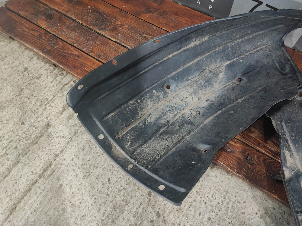 Подкрылок передний левый Mazda 3 (BP) 18-нв Б/У Оригинал BCKA56140