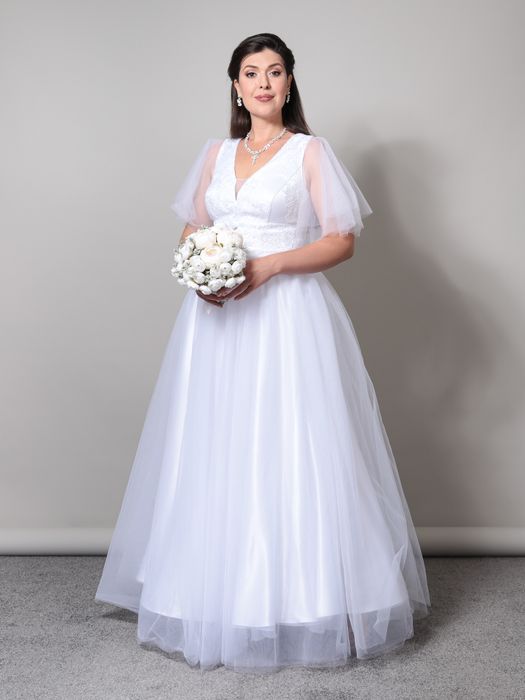 Свадебное платье с глубоким V-образным вырезом и невесомыми рукавами-крылышками (белый)