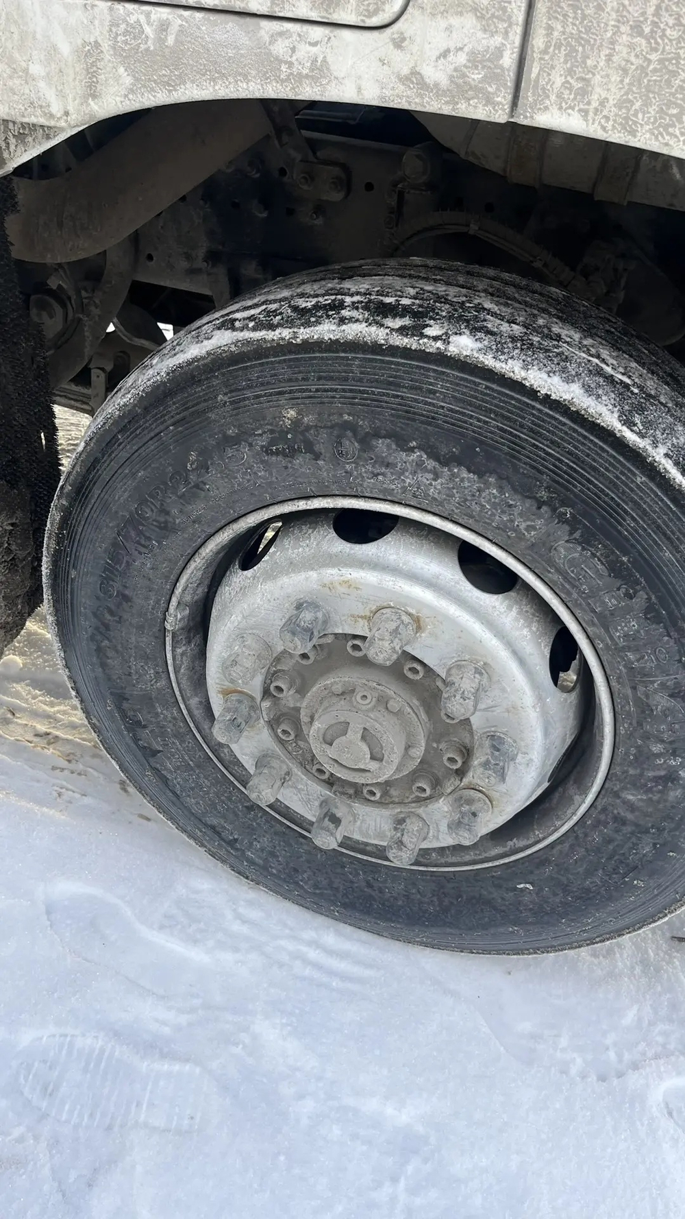 Foton AUMAN 4x2 Седельный тягач BJ4189SLFKA (Дизельный, 11,8 л, 419 л.с. АТ)