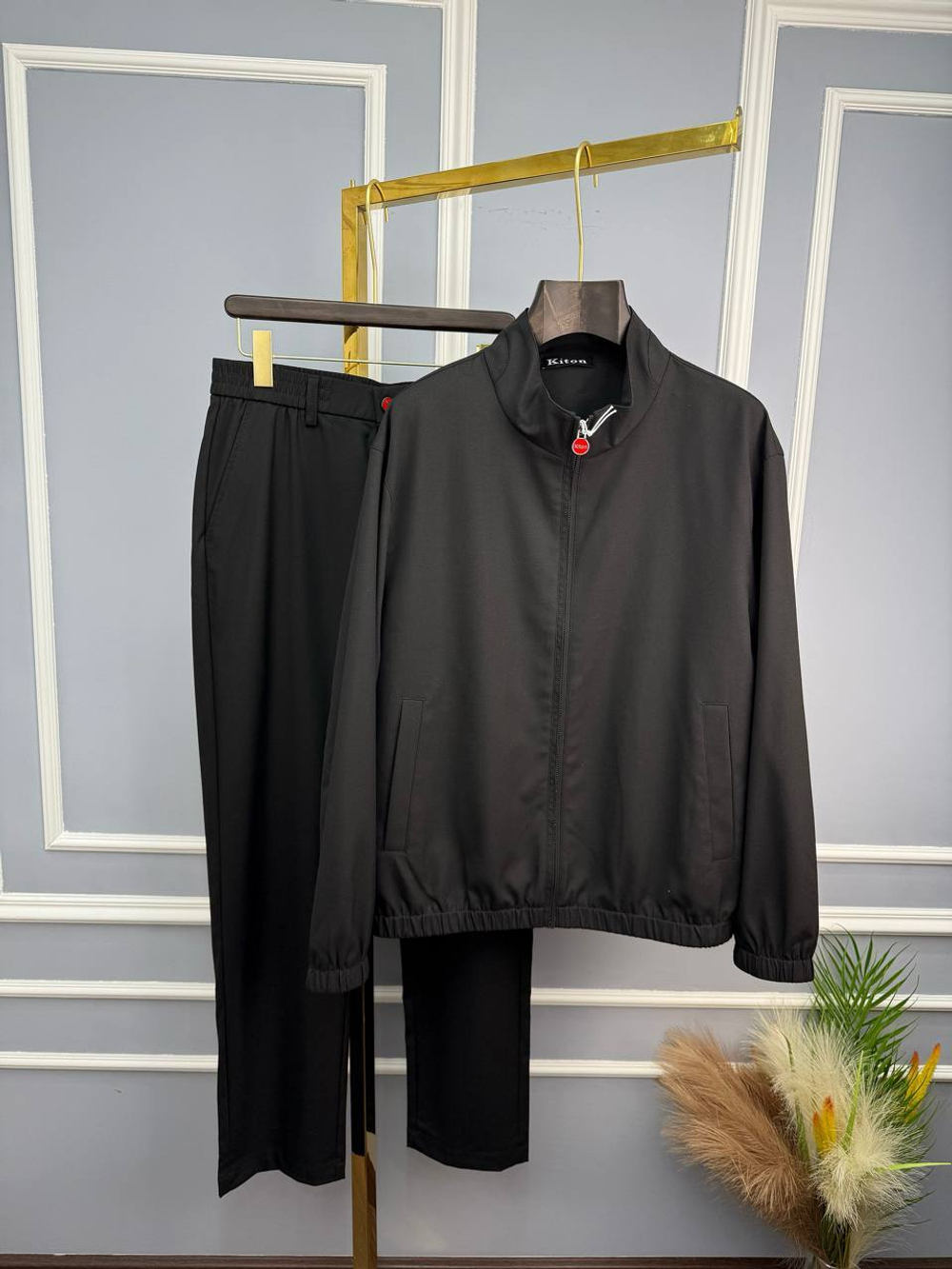 Прогулочный костюм Kiton