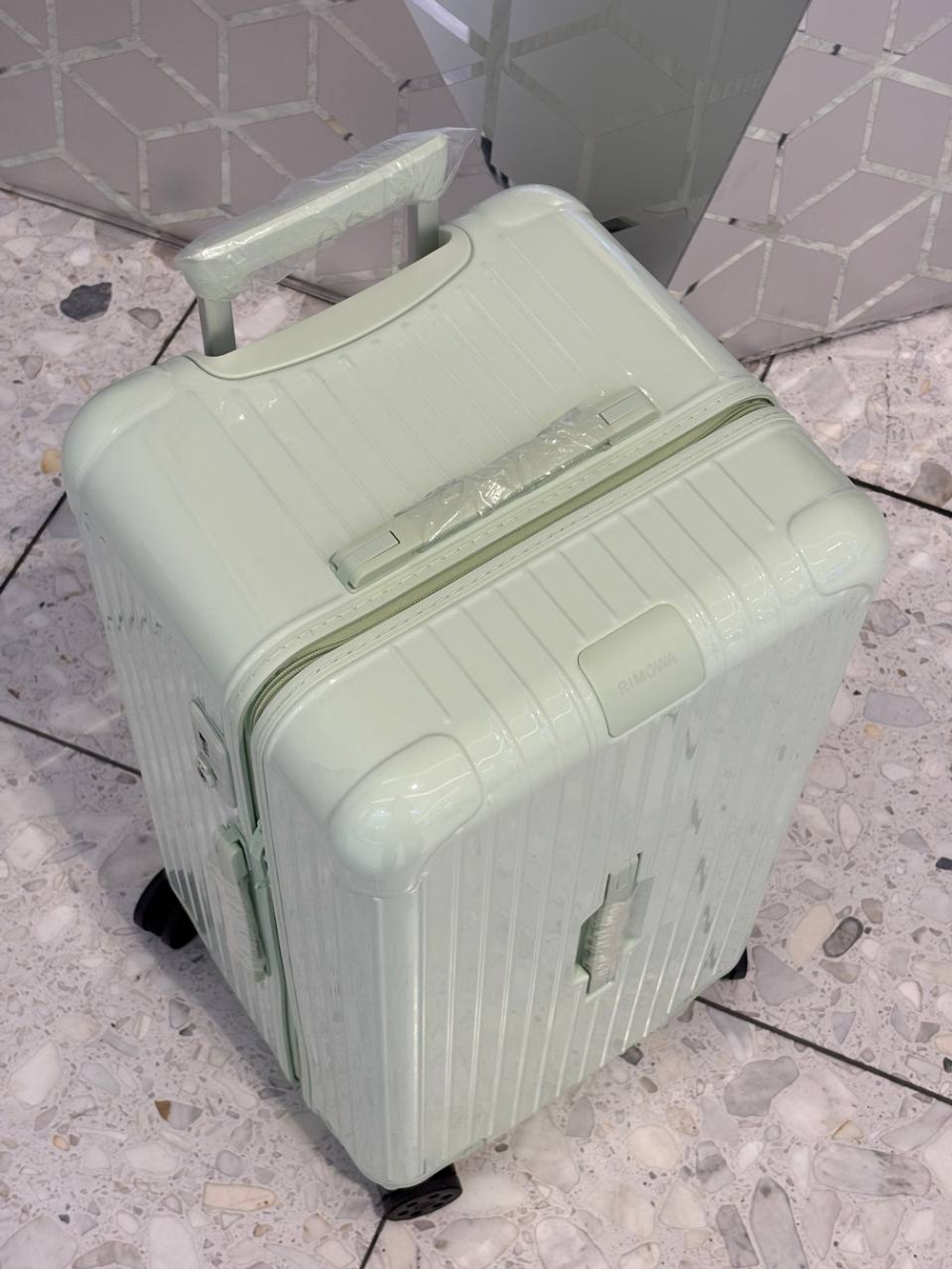 Чемодан Rimowa