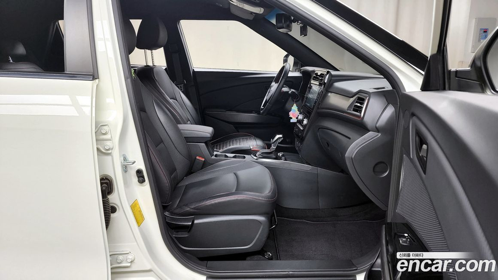KG Mobility (Ssangyong) Very New Tivoli Бензин 1.5 2WD (07.2020)