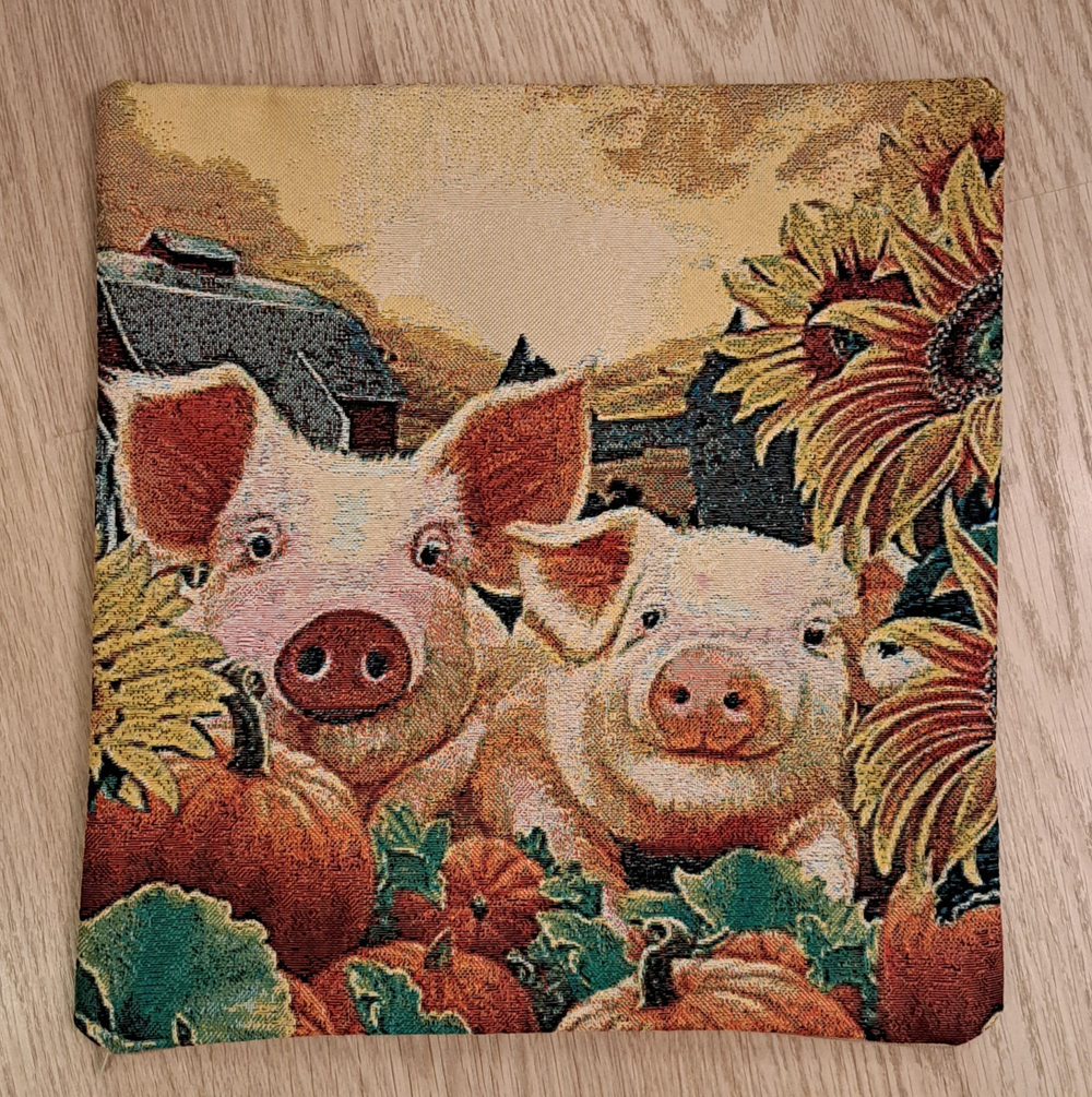 Декоративный гобеленовый чехол для интерьерной подушки На хуторе 38*38